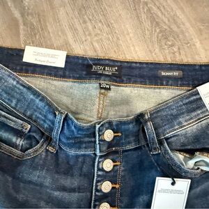 Judy Blue Women’s Sz 20W NWT Skinny Fit Jeans - Blue Button Fly